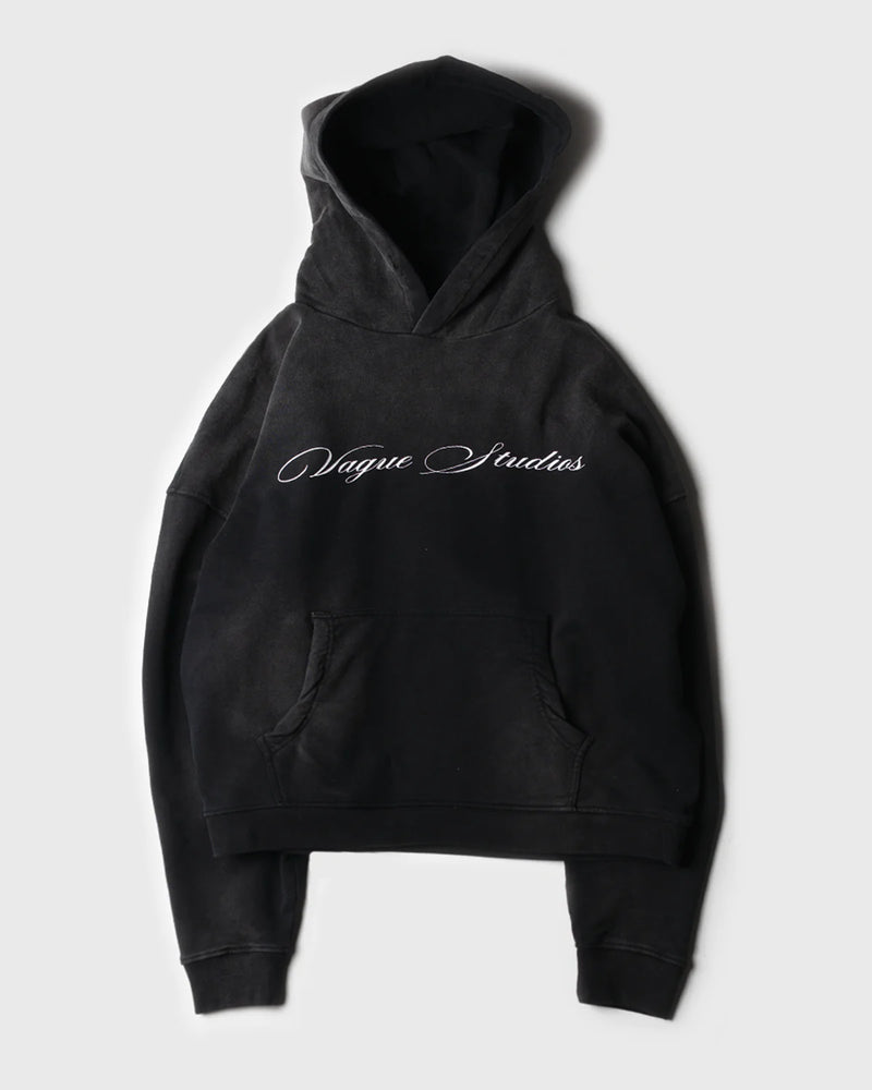 VAGUE STUDIOS ‘SCRIPT HOODIE’ [SUNBEAT BLACK]