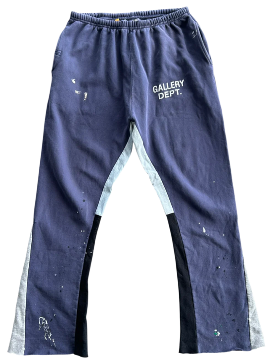 GALLERY DEPT. FLARED NAVY SWEATPANTS