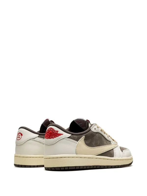 NIKE AIR JORDAN 1 RETRO LOW OG TRAVIS SCOTT “REVERSE MOCHA” SNEAKERS