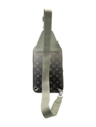 LOUIS VUITTON AVENUE SLINGBAG