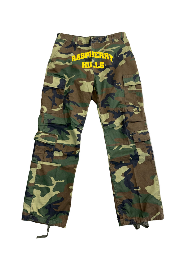 GOLD+VINTAGE GALLERY RASPBERRY HILLS ARMY CARGO PANTS