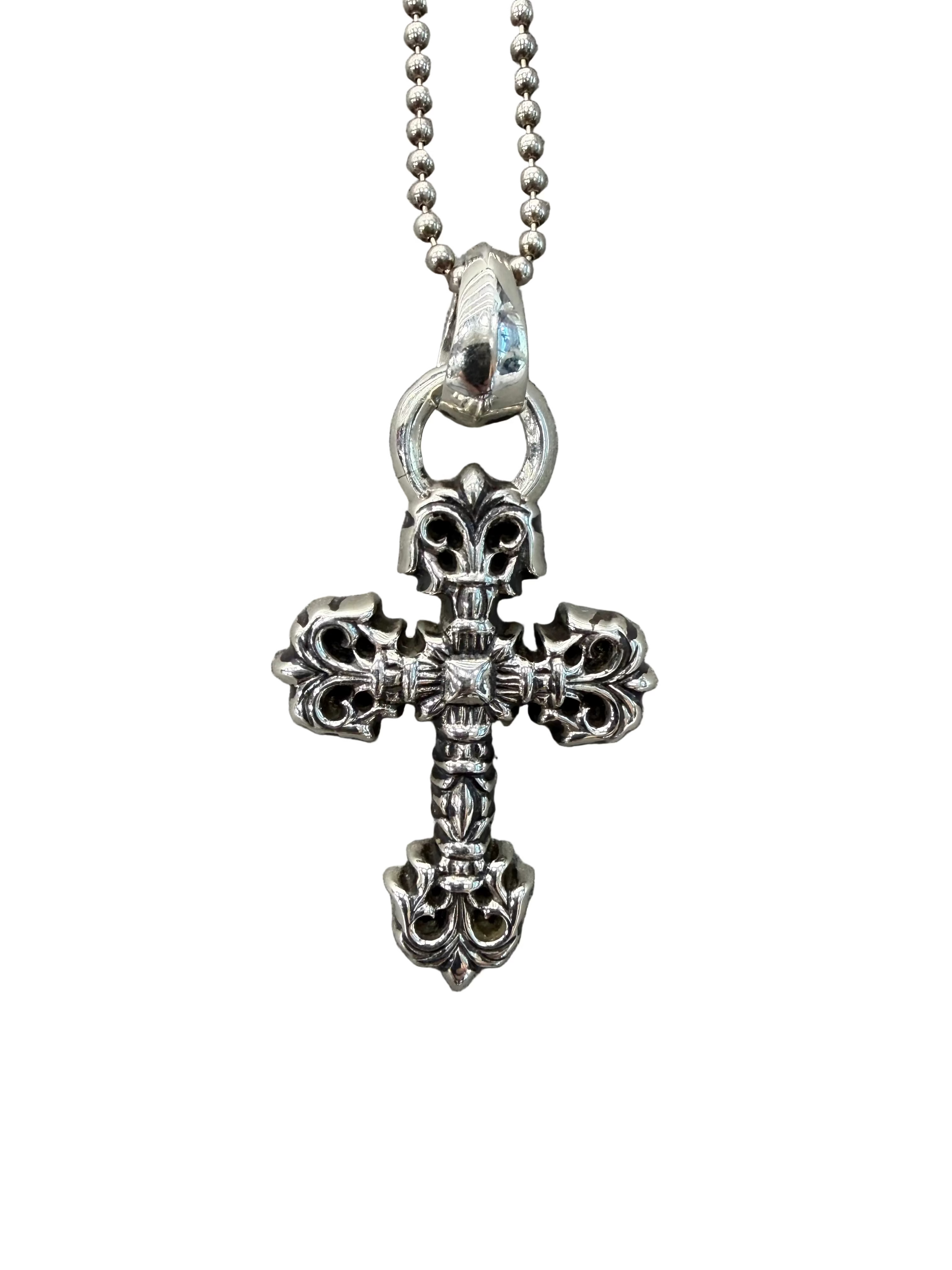 CHROME HEARTS FILIGREE CROSS PENDANT