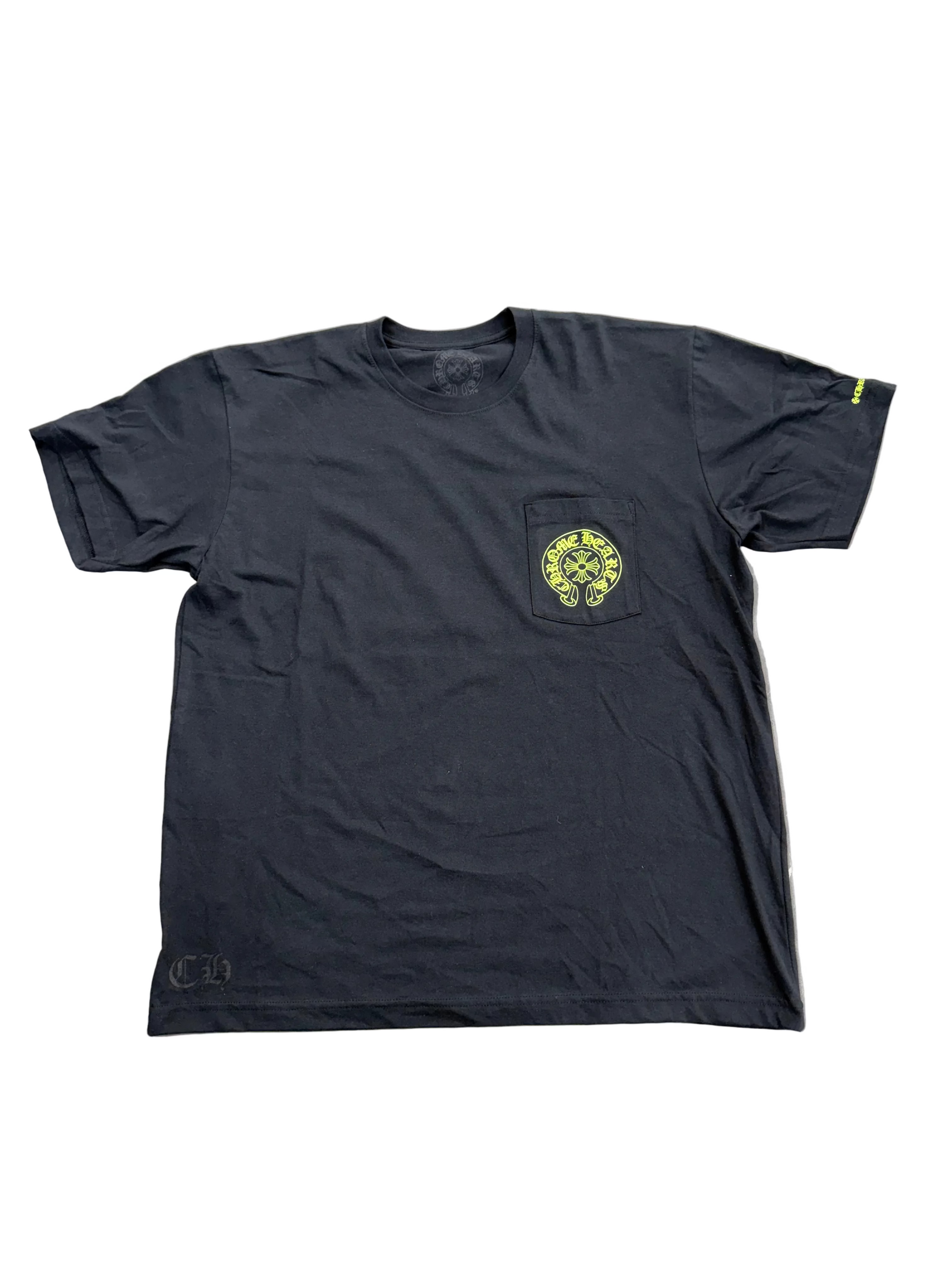 CHROME HEARTS NEON HORSESHOE LOGO POCKET TEE