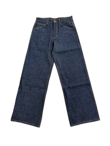 GOLD+VINTAGE GALLERY RASPBERRY HILLS RASPBERRY BELT JEANS