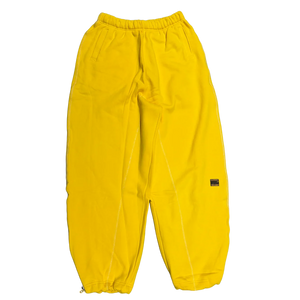 GOLD+VINTAGE GALLERY RASPBERRY HILLS LEMON DROP SWEATPANTS